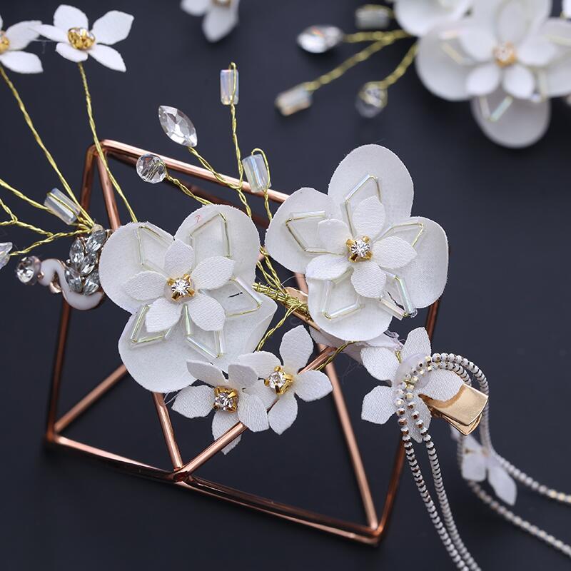 Elegant White Flowers Wedding Headpiece, Wedding Headpiece, VB0608