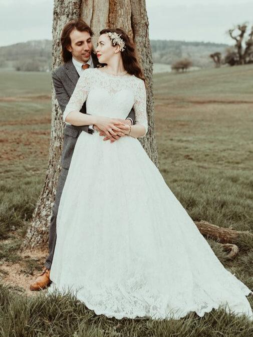 Backless Modest Vintage Lace Ball Gown Wedding Dresses with Sleeves, QB324
